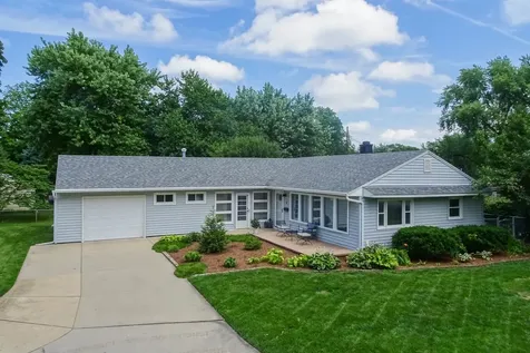 4 Woodruff Drive Bloomington IL 61701
