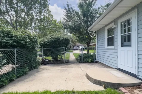 4 Woodruff Drive Bloomington IL 61701