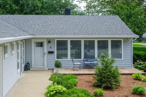 4 Woodruff Drive Bloomington IL 61701