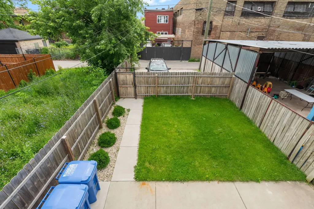 615 North Troy Street Chicago IL 60612