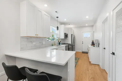 615 North Troy Street Chicago IL 60612