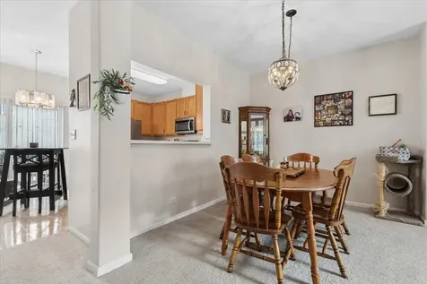 1333 New Haven Drive Cary IL 60013