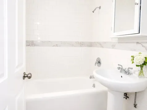 5135 South Kenwood Avenue Chicago IL 60615