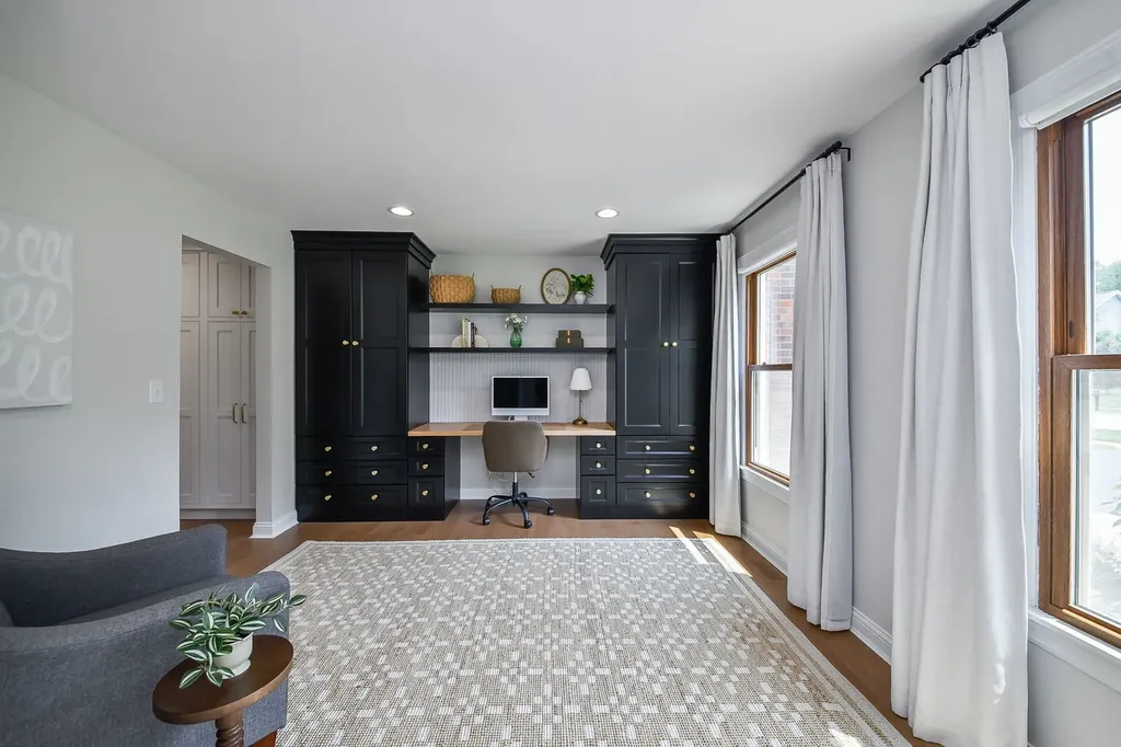 25W184 Setauket Avenue Naperville IL 60540