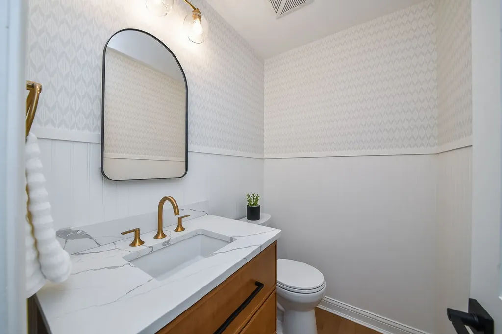 25W184 Setauket Avenue Naperville IL 60540