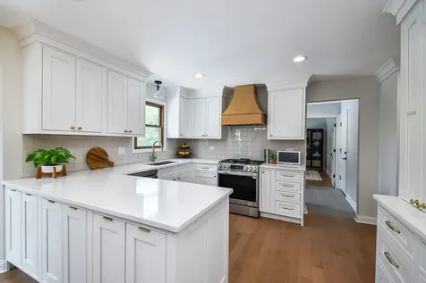 25W184 Setauket Avenue Naperville IL 60540