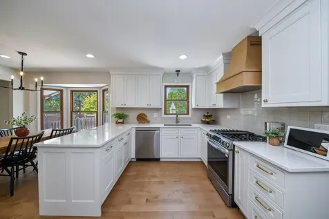 25W184 Setauket Avenue Naperville IL 60540