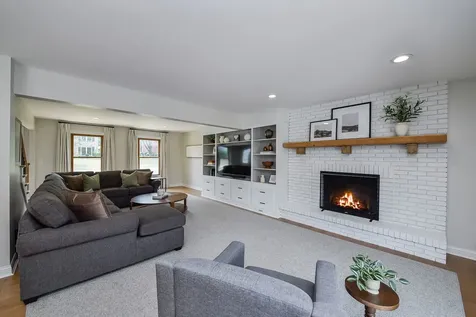 25W184 Setauket Avenue Naperville IL 60540