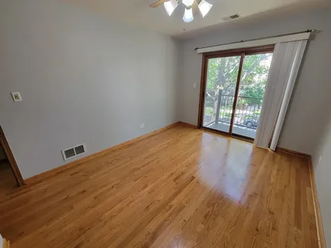 7411 North Claremont Avenue Chicago IL 60645