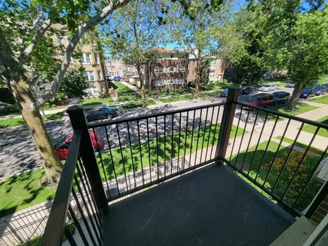 7411 North Claremont Avenue Chicago IL 60645