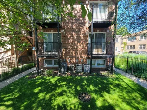 7411 North Claremont Avenue Chicago IL 60645