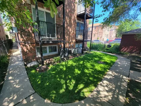 7411 North Claremont Avenue Chicago IL 60645