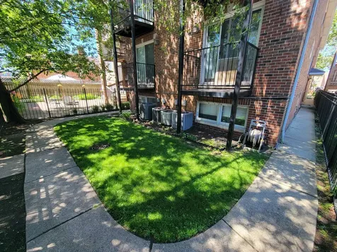 7411 North Claremont Avenue Chicago IL 60645