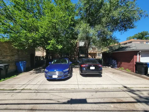 7411 North Claremont Avenue Chicago IL 60645
