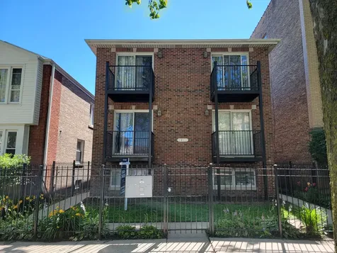 7411 North Claremont Avenue Chicago IL 60645
