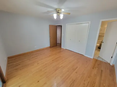 7411 North Claremont Avenue Chicago IL 60645