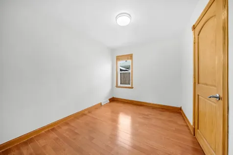 1446 Everett Avenue Des Plaines IL 60018