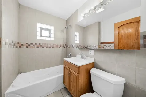 1446 Everett Avenue Des Plaines IL 60018