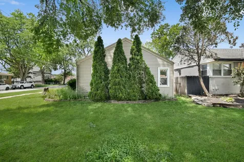 1446 Everett Avenue Des Plaines IL 60018