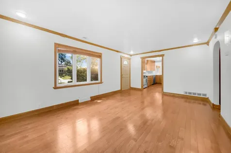 1446 Everett Avenue Des Plaines IL 60018