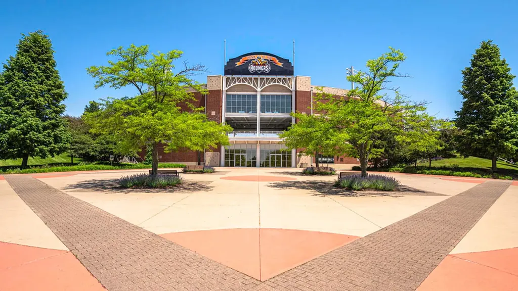 2224 Waters Edge Drive Schaumburg IL 60173