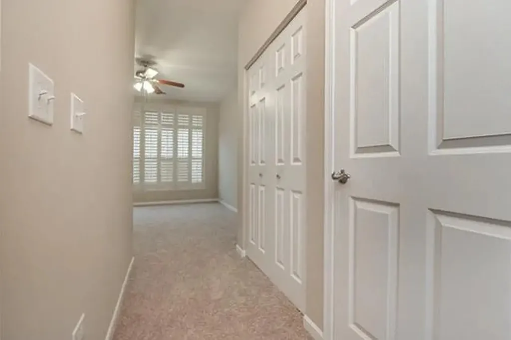 318 East 25th Street E Chicago IL 60616