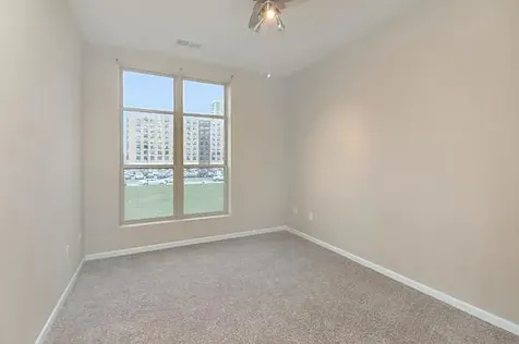 318 East 25th Street E Chicago IL 60616