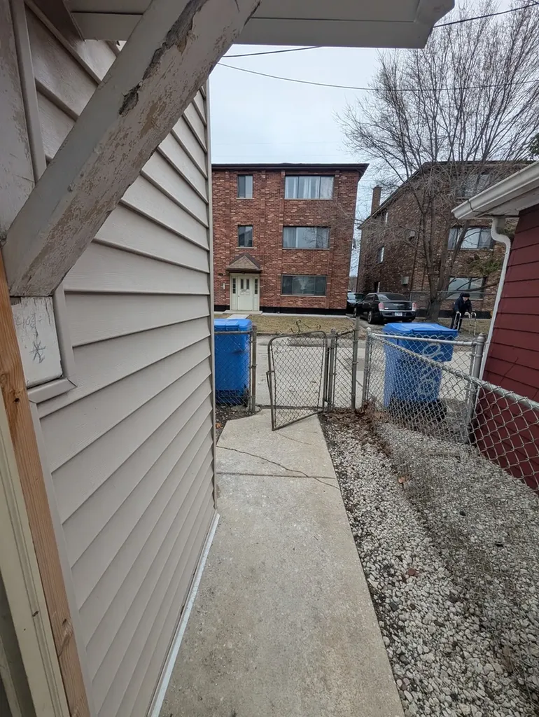 5433 South Millard Avenue Chicago IL 60632