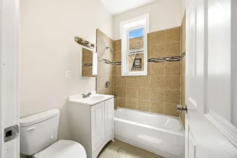 1621 South Lawndale Avenue Chicago IL 60623