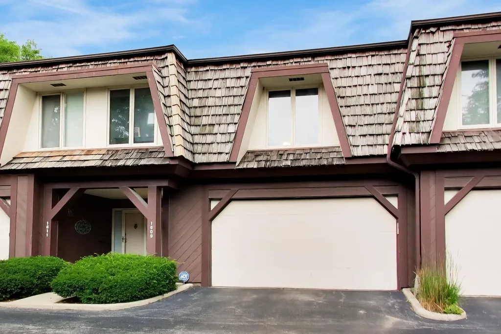 1609 Winnetka Road Glenview IL 60025