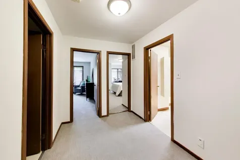 1609 Winnetka Road Glenview IL 60025