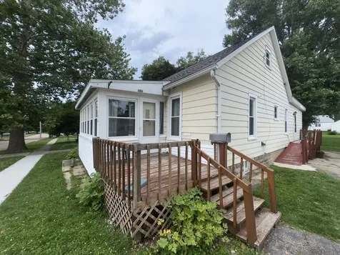 206 West Main Street Mount Morris IL 61054