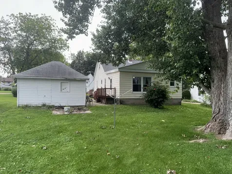 206 West Main Street Mount Morris IL 61054