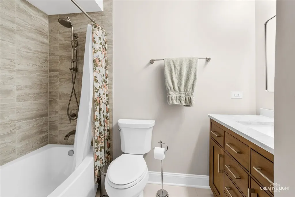 2370 Abbeywood Drive Lisle IL 60532