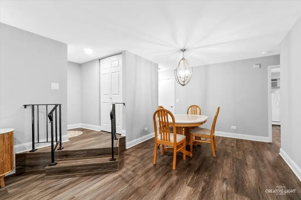2370 Abbeywood Drive Lisle IL 60532