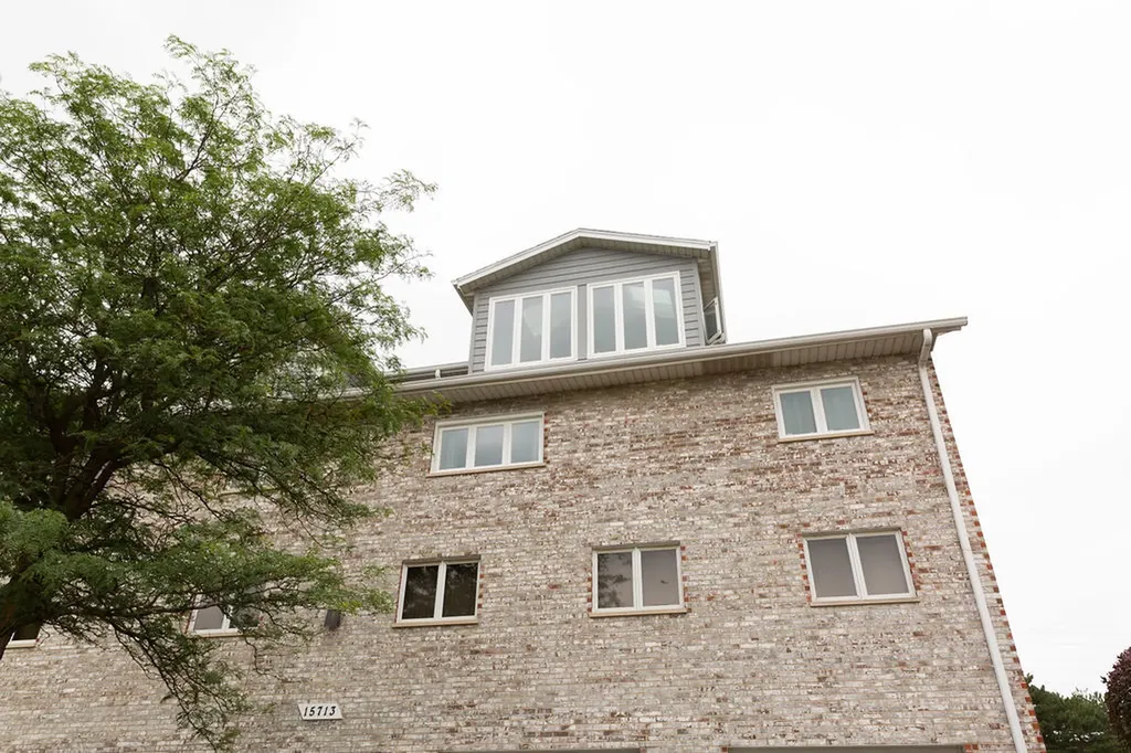 15713 Old Orchard Court Orland Park IL 60462