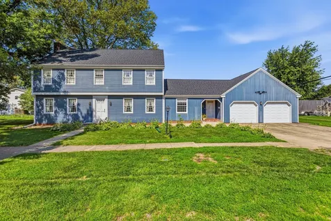 415 South Spruce Street Arthur IL 61911