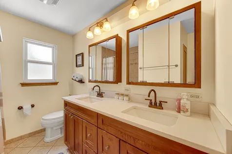 1449 East Joan Drive Palatine IL 60074