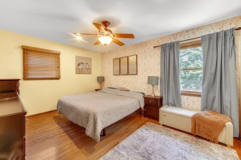 1449 East Joan Drive Palatine IL 60074
