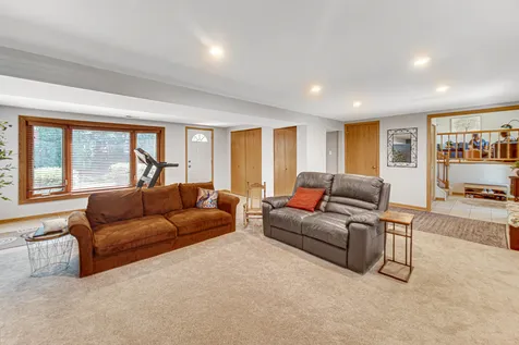 1449 East Joan Drive Palatine IL 60074