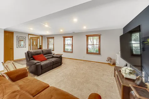 1449 East Joan Drive Palatine IL 60074
