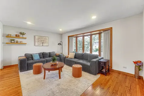 1449 East Joan Drive Palatine IL 60074