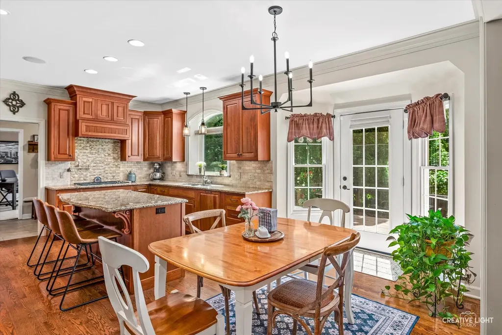 1160 Midwest Lane Wheaton IL 60189