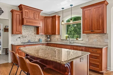 1160 Midwest Lane Wheaton IL 60189