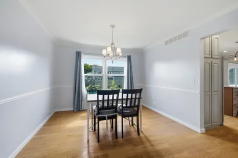 953 Moccasin Court Carol Stream IL 60188