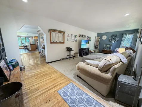 204 West Pearl Street Lanark IL 61046