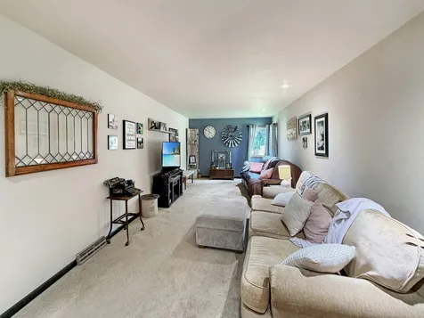 204 West Pearl Street Lanark IL 61046