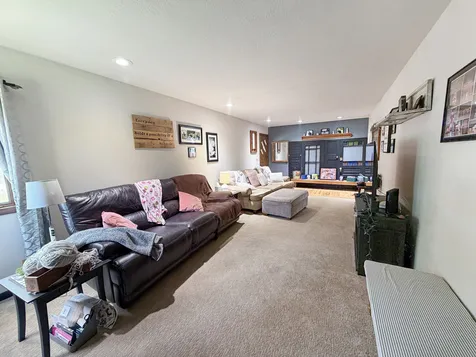204 West Pearl Street Lanark IL 61046
