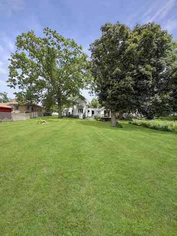 204 West Pearl Street Lanark IL 61046