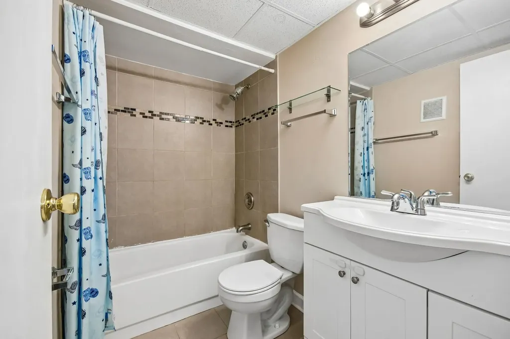 5403 Chateau Drive Rolling Meadows IL 60008